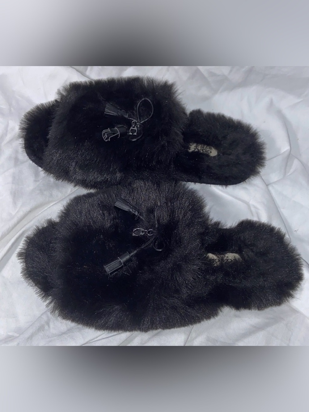 Nwot Coach faux fur Zoe tassel slippers